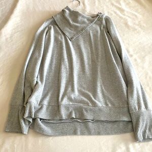Vince Camuto sweater